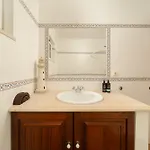Charming With Private Pool By Lovelystay Вилла *