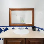 Charming With Private Pool By Lovelystay * Албуфейра