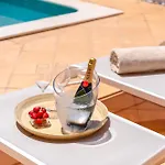 Charming With Private Pool By Lovelystay Албуфейра