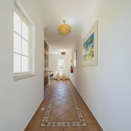 Charming With Private Pool By Lovelystay 빌라 알부페이라