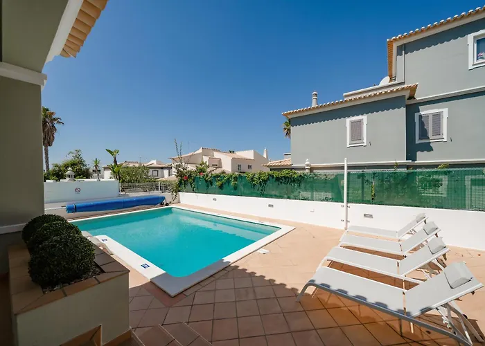 Charming With Private Pool By Lovelystay * Αλμπουφέιρα