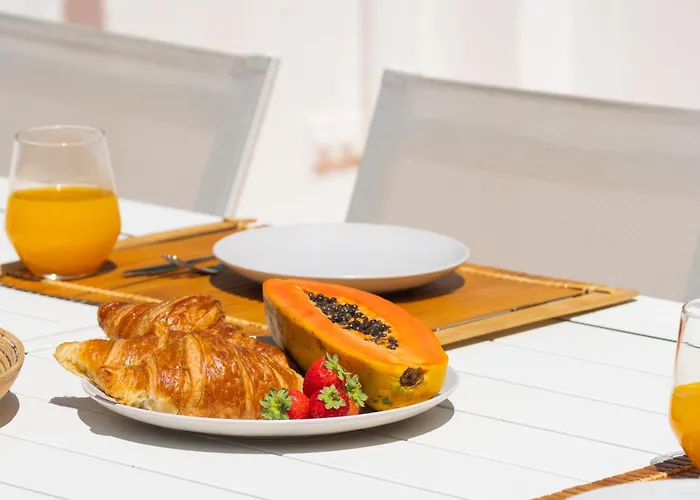 Βίλα Charming With Private Pool By Lovelystay *