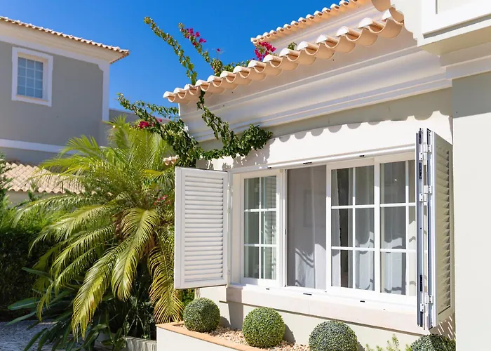 Βίλα Charming With Private Pool By Lovelystay Αλμπουφέιρα