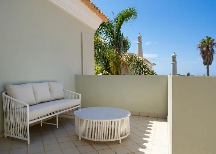 Charming With Private Pool By Lovelystay Αλμπουφέιρα