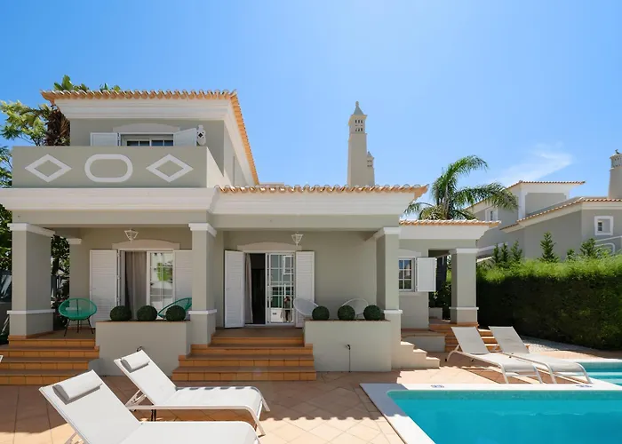 Charming With Private Pool By Lovelystay Βίλα Αλμπουφέιρα