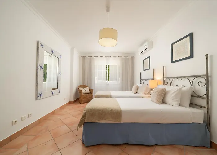 Charming With Private Pool By Lovelystay * Αλμπουφέιρα