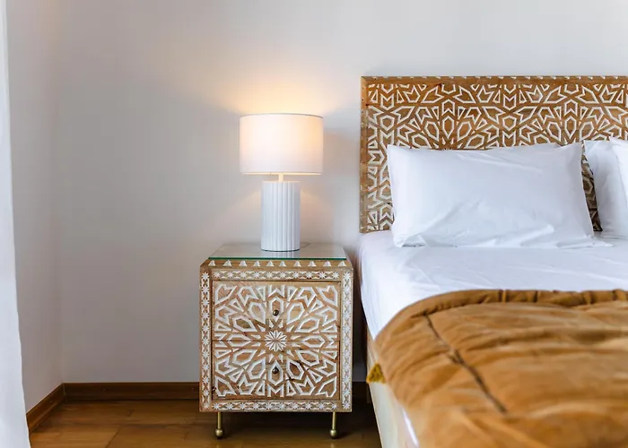 Βίλα Charming With Private Pool By Lovelystay