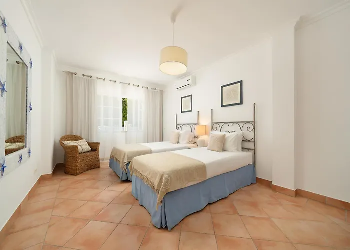 Charming With Private Pool By Lovelystay Βίλα *