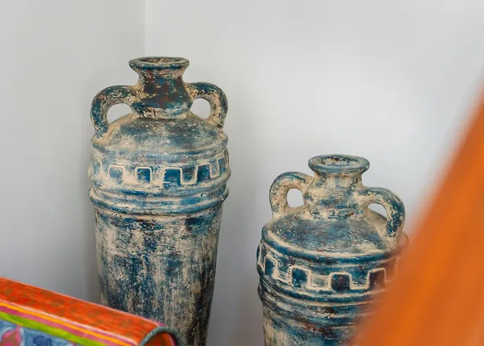 Βίλα Charming With Private Pool By Lovelystay