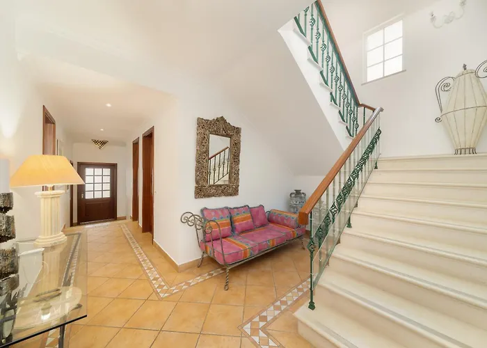 Charming With Private Pool By Lovelystay * Αλμπουφέιρα